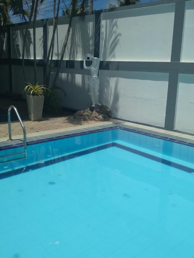 Vijai Resort Negombo Bagian luar foto