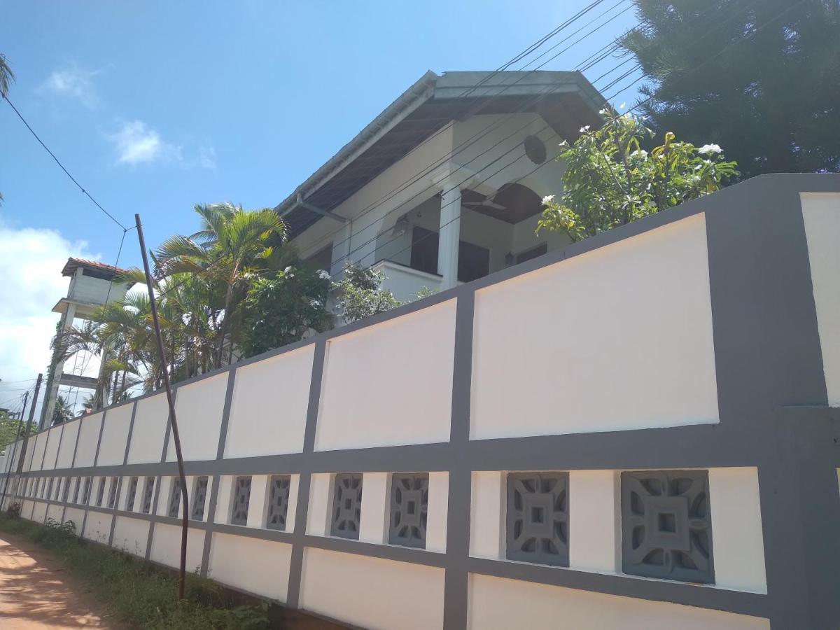 Vijai Resort Negombo Bagian luar foto