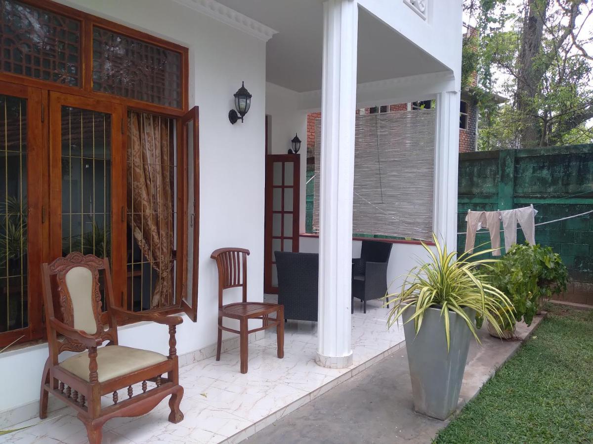Vijai Resort Negombo Bagian luar foto