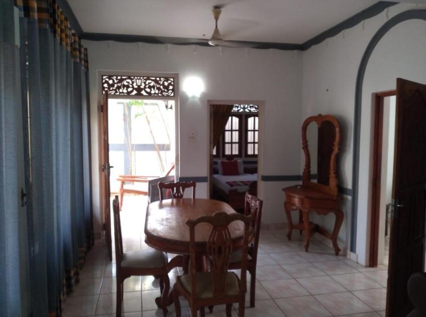 Vijai Resort Negombo Bagian luar foto